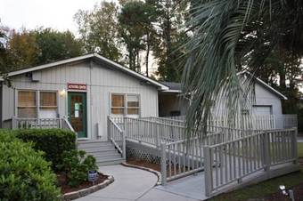 Multi Resorts At Country Club Villas