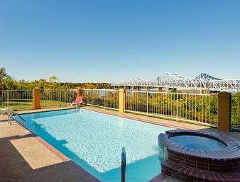 Hotel Days Inn & Suites