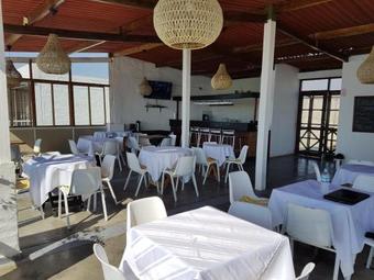 Delfines De Chicama Hotel