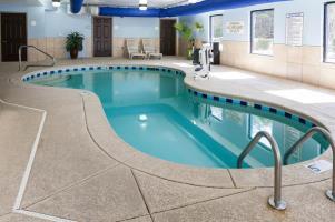 Hotel Baymont Inn & Suites