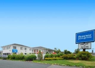 Hotel Rodeway Inn & Suites
