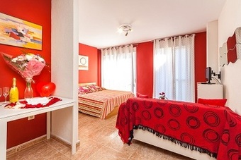 Hotel Apartamentos El Cenachero