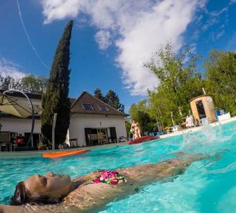 Canadian Wood Tipi Chalet