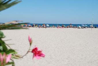 Le Grand Large Bord De Mer Hotel & Apartment