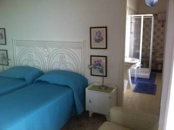 Hostal Casa Mansi B&B