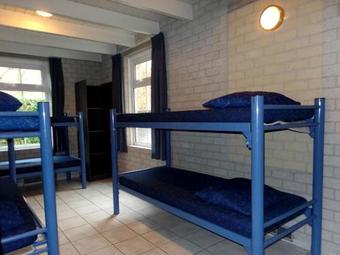 Holiday Home Recreatiepark Klaverweide 5