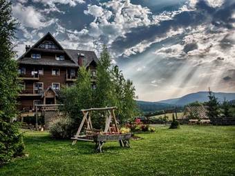 Hotel Carpatia Bieszczadzki Go?ciniec