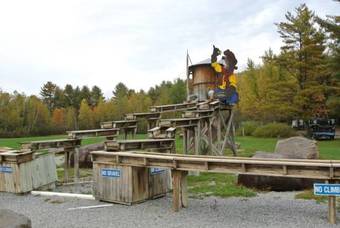 Lake George Escape 39 Ft. Cabin 16