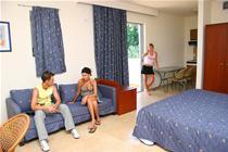 Olgas Hotel And Apts