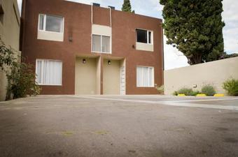 Tres Arroyos Apartments