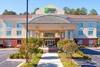 Holiday Inn Express Hotel & Suites Emporia