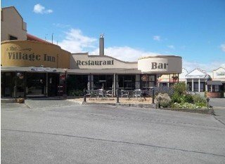 Hotel The Village Inn