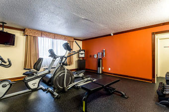 Hotel Ramada Inn And Suites Nashville At The Stadium Downtown