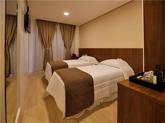 Holiday & Business Hotel