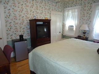 Hotel Thayers Inn
