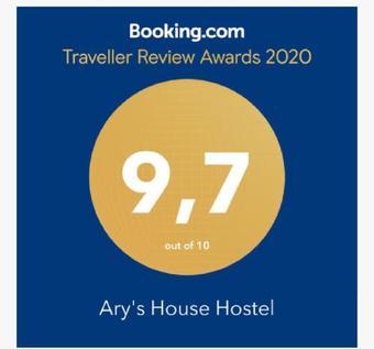 Ary's House Hostel