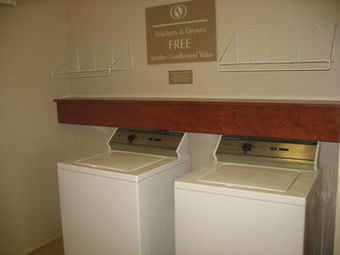 Hotel Candlewood Suites Waterloo- Cedar Falls