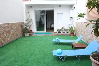 Metro & Beach Apartments