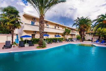 Hotel Ipsos Di Mare