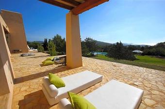 Es Cubells Villa Sleeps 7 Pool Air Con Wifi