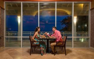 Hotel Divi Little Bay Beach Resort