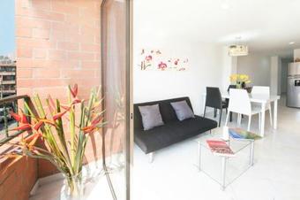 Apartamento Apt 302 A 15min Poblado Y Parque Lleras 3 Hab 2wc!