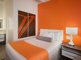 Howard Johnson Hotel - Toms River