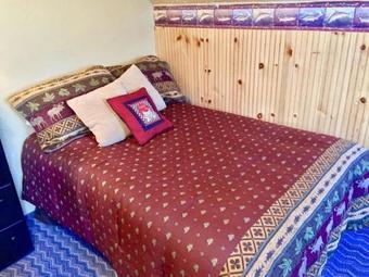 Lakefront Retreat - 518 Henglow