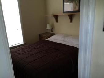 Fort Myers Beach Resort One-bedroom Park Model 2