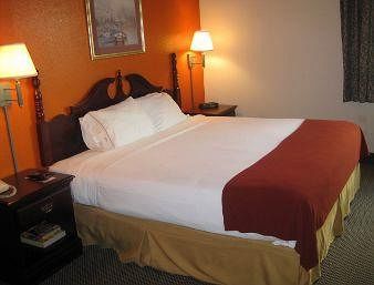 Holiday Inn Express Hotel & Suites Pasadena