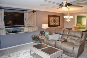 Lake Desoto Townhome 24
