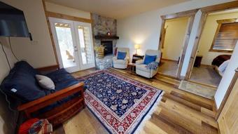 Lil Cascade Lodge