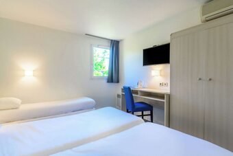 Comfort Hotel Orleans Saran