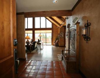 Peregrine Point 103 Home