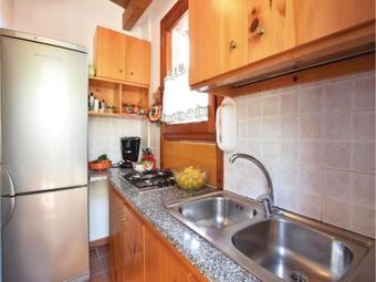 Three-bedroom Holiday Home In Torre Dei Corsari Md