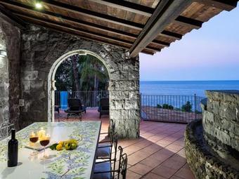 Santa Tecla Villa Sleeps 8 Pool Wifi