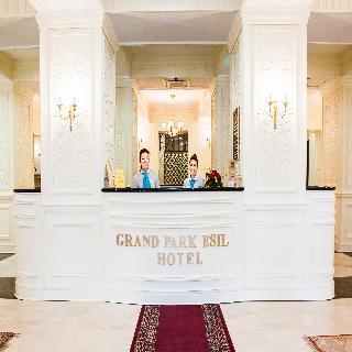 Hotel Grand Park Esil