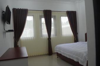 Opriss Hotel