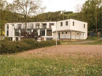 Seven-bedroom Apartment In Unterwellenborn