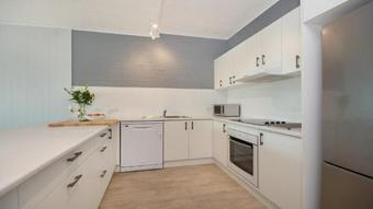 Dream Catcher - Absolute Beach Frontage