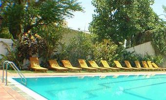 Hotel Hiltop Palace