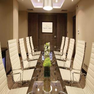 Grand Jersey Hotel & Spa