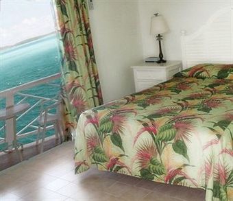 Hotel Club Peace And Plenty