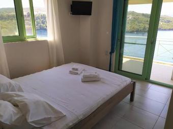 Apartment Meganisi Blue 2 On The Beach