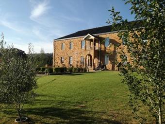 Hotel Ladybrand Heritage House