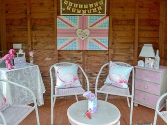 Hillview Cottage