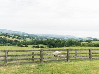 Waggoners Cottage, Montgomery
