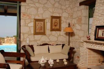 Villa Aresti Mountain Resort