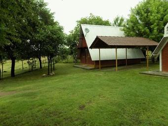 Cabanas Junto Al Rio