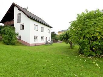 Cozy Apartment In Rommersheim Near Forest